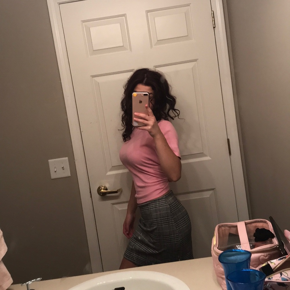 Black Pink White Plaidsh adorable skirt ! - Picture 2 of 3